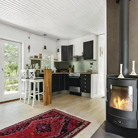 Three-bedroom Holiday In Casa vacanze *